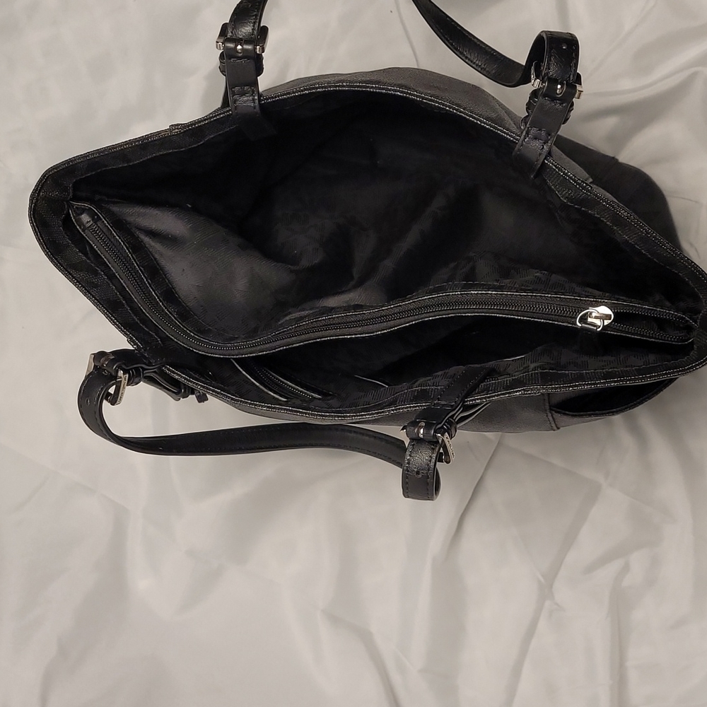 Handbag - Picture 4 of 5